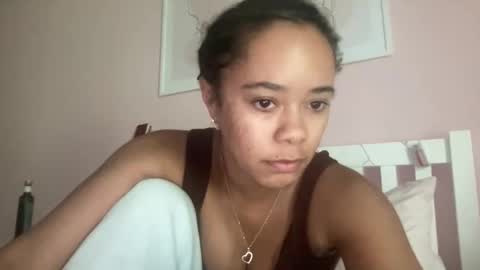 Snapshot of goddesselxo chatting on 18, 5, 2026 Goddess L online show from 18, 5, 2026