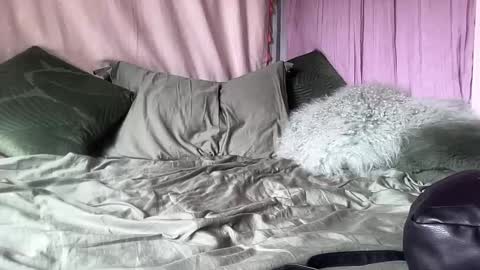 Snapshot of goddessluxxxx chatting on 29, 11, 2025 goddessluxxxx online show from 29, 11, 2025