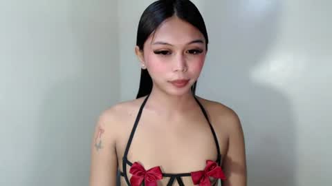 MISS LOVELY online show from 30, 6, 2026