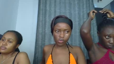 Snapshot of godess_lunah chatting on 24, 6, 2026 godess_lunah online show from 24, 6, 2026