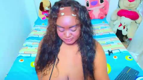 Snapshot of godessqqq chatting on 2, 7, 2026 Godess Tracy online show from 2, 7, 2026