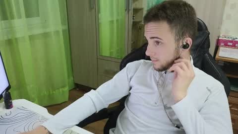 Golden boyyy21 online show from 30, 7, 2026