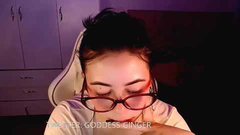 golden_gingerkitty online show from 28, 10, 2025