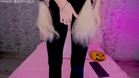 golden girl   online show from 3, 11, 2025