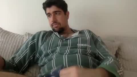 Golden-Glove online show from 17, 4, 2026