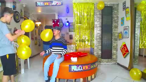 Snapshot of goldenjoi chatting on 4, 3, 2025 GOLDENJOI online show from 4, 3, 2025