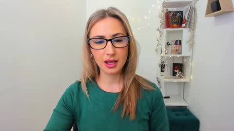 Olivia online show from 21, 12, 2024
