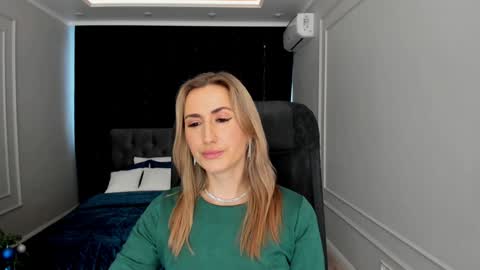 Olivia online show from 31, 12, 2024