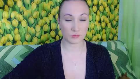 Snapshot of goldmoonn chatting on 19, 4, 2026 goldmoonn online show from 19, 4, 2026