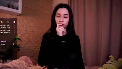 angel online show from 26, 10, 2025