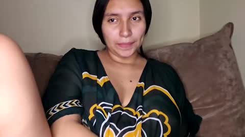 Snapshot of good_girl4_u1 chatting on 8, 3, 2025 salome online show from 8, 3, 2025