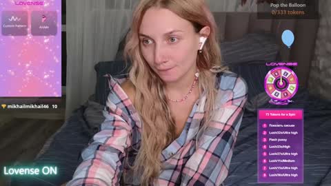 Snapshot of goodgirl0024 chatting on 27, 12, 2024 goodgirl0024 online show from 27, 12, 2024