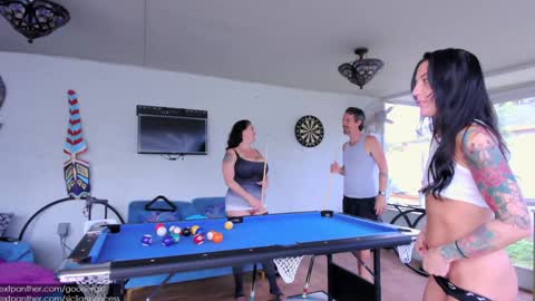   Rez online show from 5, 3, 2026