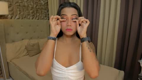 RIANA online show from 17, 11, 2025