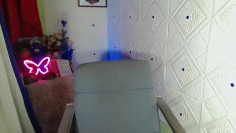 Snapshot of gorgeous_rica chatting on 12, 1, 2025 Rica online show from 12, 1, 2025