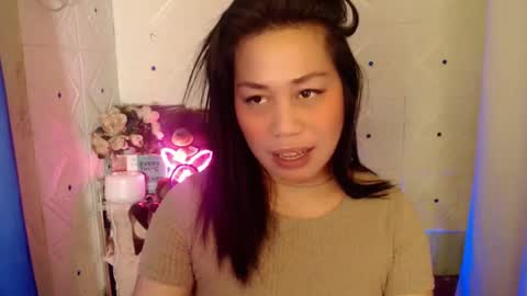 Snapshot of gorgeous_rica chatting on 5, 3, 2025 Rica online show from 5, 3, 2025