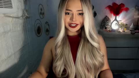 Snapshot of gorgeousamandarose chatting on 17, 12, 2024 Amanda rose online show from 17, 12, 2024