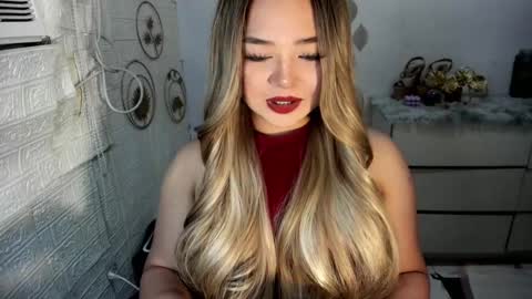Snapshot of gorgeousamandarose chatting on 10, 9, 2025 Amanda rose online show from 10, 9, 2025