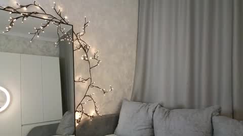 Snapshot of goth_tvt chatting on 1, 11, 2025 mulan online show from 1, 11, 2025