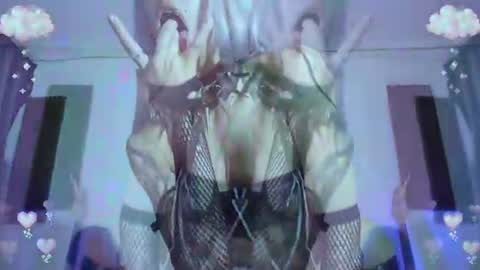 Snapshot of gothicute chatting on 12, 7, 2026 online show from 12, 7, 2026