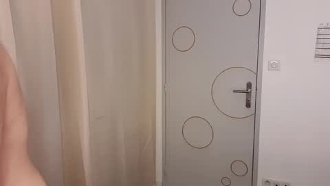 goura2000 online show from 27, 1, 2025