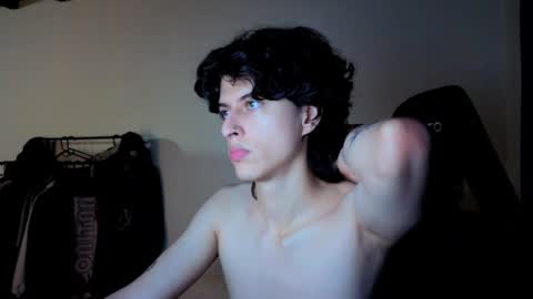 Snapshot of gowther__ chatting on 5, 1, 2026 angelito tu novio online show from 5, 1, 2026