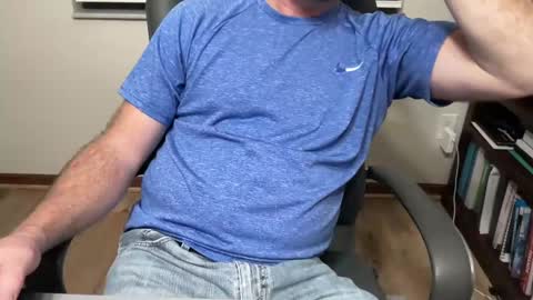 Snapshot of gqimage chatting on 15, 2, 2025 GQImage online show from 15, 2, 2025