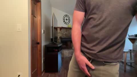 Snapshot of gqimage chatting on 20, 2, 2025 GQImage online show from 20, 2, 2025