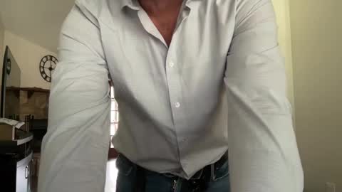 Snapshot of gqimage chatting on 4, 3, 2025 GQImage online show from 4, 3, 2025