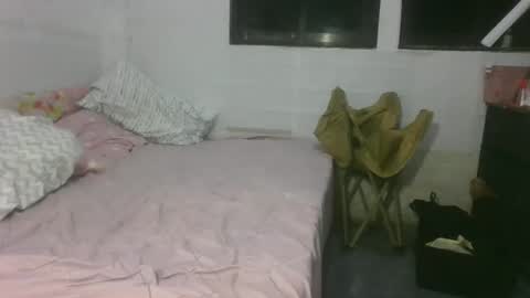 Snapshot of grace_dear chatting on 23, 9, 2025 luckygirl online show from 23, 9, 2025