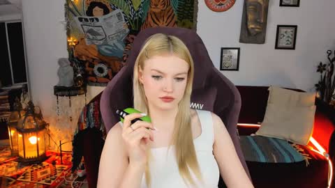 Snapshot of graceglamour chatting on 27, 12, 2024 Grace Glamour online show from 27, 12, 2024
