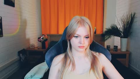 Snapshot of graceglamour chatting on 11, 1, 2025 Grace Glamour online show from 11, 1, 2025