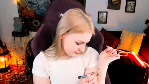 Snapshot of graceglamour chatting on 15, 1, 2025 Grace Glamour online show from 15, 1, 2025