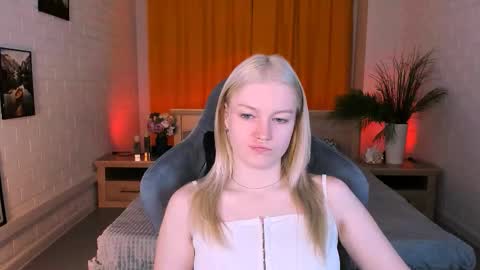 Snapshot of graceglamour chatting on 22, 9, 2025 Grace Glamour online show from 22, 9, 2025