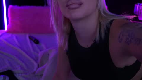 Snapshot of gracehotdavies chatting on 21, 2, 2025 Grace online show from 21, 2, 2025