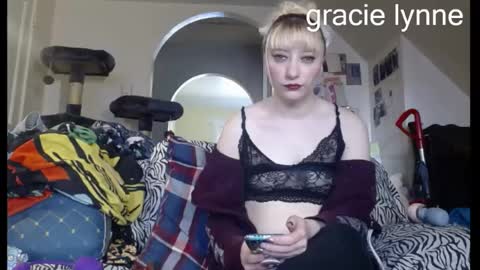 Snapshot of gracielynne1989 chatting on 7, 5, 2026 gracielynne1989 online show from 7, 5, 2026