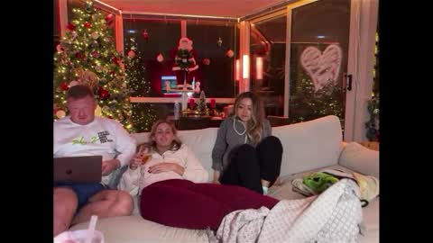 Snapshot of graciemae_baexx chatting on 18, 12, 2024 Gracie Mae online show from 18, 12, 2024