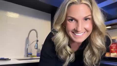 Snapshot of graciemae_baexx chatting on 10, 1, 2025 Gracie Mae online show from 10, 1, 2025