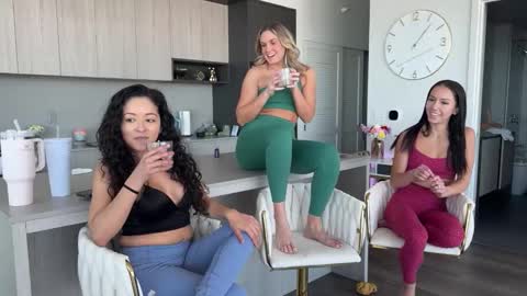 Snapshot of graciemae_baexx chatting on 20, 2, 2025 Gracie Mae online show from 20, 2, 2025