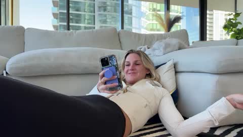 Snapshot of graciemae_baexx chatting on 1, 3, 2025 Gracie Mae online show from 1, 3, 2025