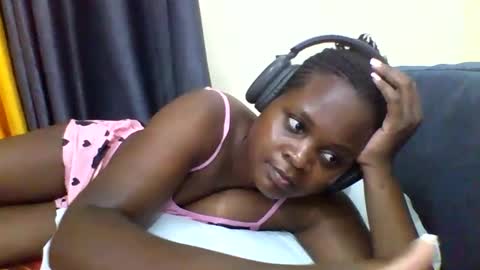 grannylover_ online show from 3, 12, 2025