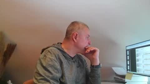 grau197077 online show from 4, 2, 2026