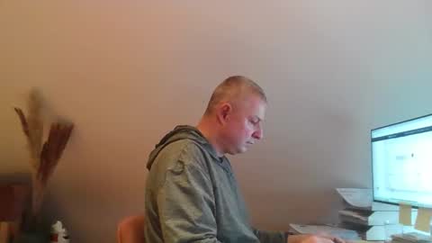 grau197077 online show from 13, 2, 2026