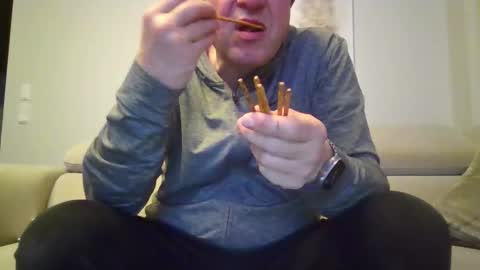 grau197077 online show from 28, 3, 2026