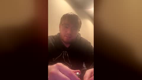 Snapshot of gravewalker22 chatting on 4, 3, 2026 gravewalker22 online show from 4, 3, 2026