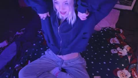 graylovescookies online show from 27, 12, 2024