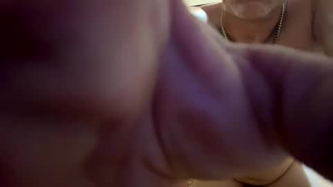 Snapshot of grd137 chatting on 3, 11, 2025 grd137 online show from 3, 11, 2025