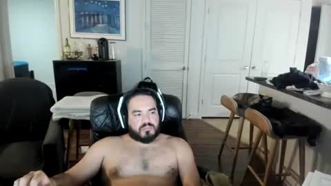 Snapshot of greasejockey88 chatting on 16, 11, 2025 greasejockey88 online show from 16, 11, 2025