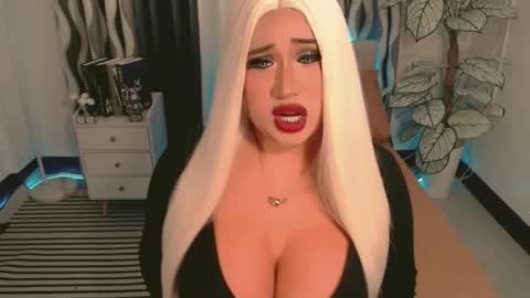 PAULATHEONE online show from 4, 11, 2025