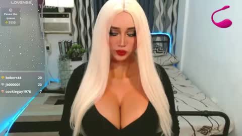Snapshot of great_selfsuckerts chatting on 24, 6, 2026 PAULATHEONE online show from 24, 6, 2026